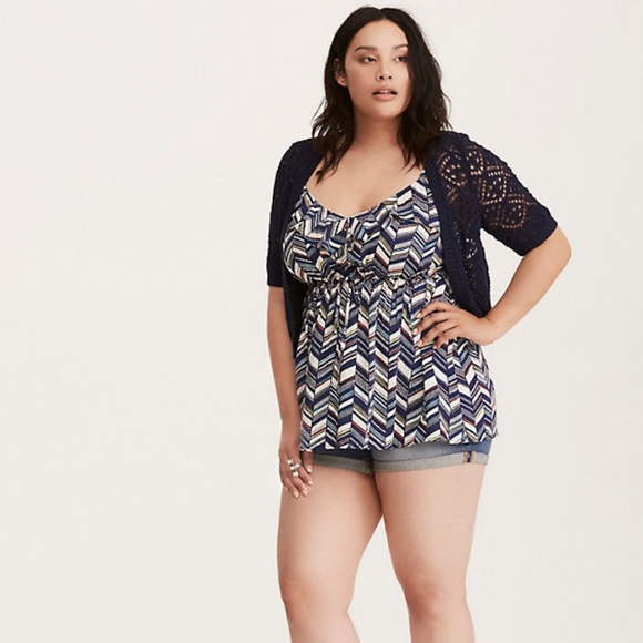 TORRID'S CHEVRON PRINT CHALLIS RUFFLE BABYDOLL TOP - Picture 7 of 7